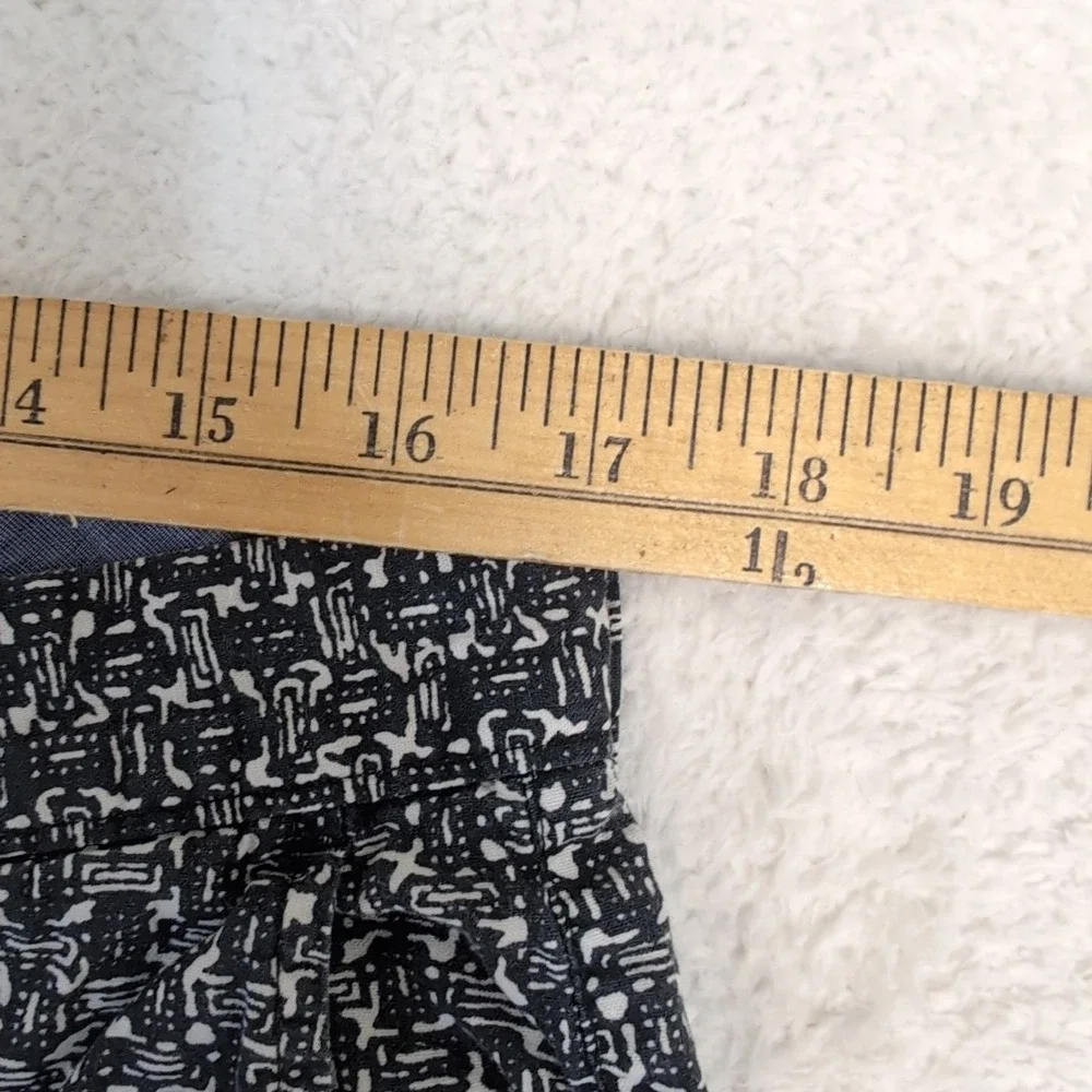 J Crew Club Shorts Mens 34x9 Black Geometric Pattern Cotton‎ Chino